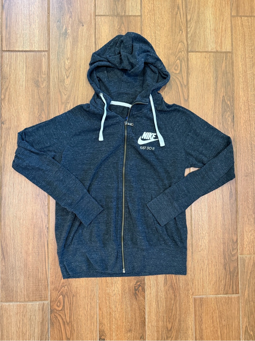 Nike women’s Full-Zip Hoodie / medium